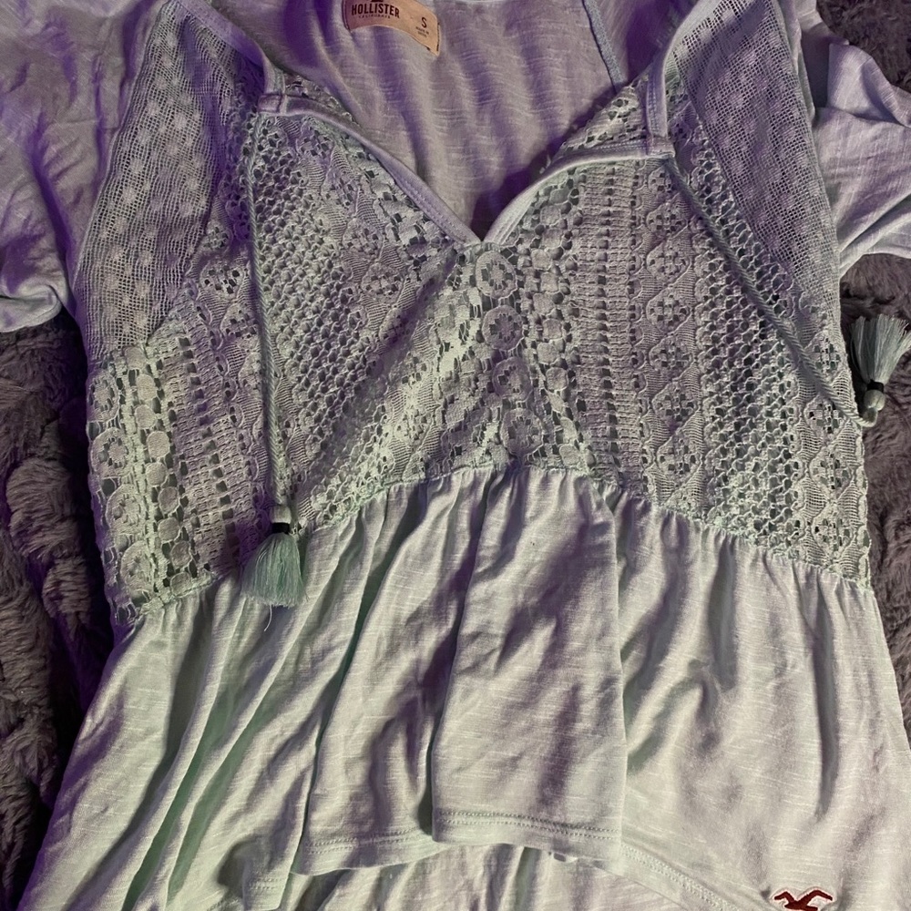 Hollister shirt